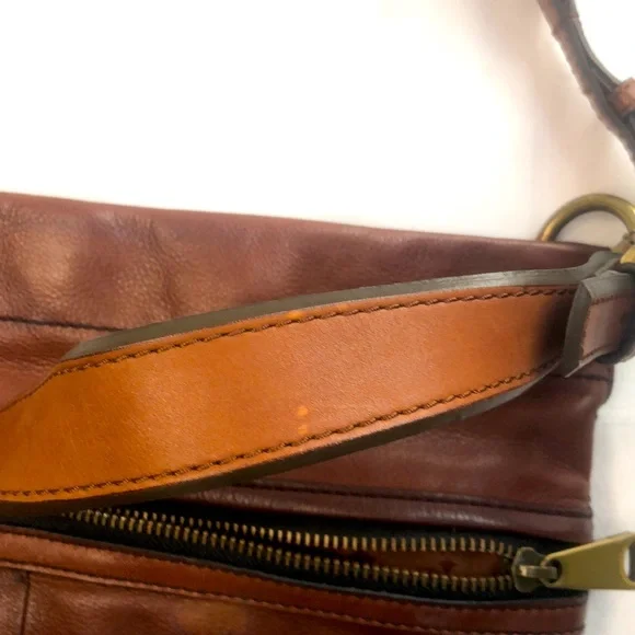 Fossil Women’s Long Live Vintage Leather Explorer Hobo Bag Dark Brown - Picture 16 of 16